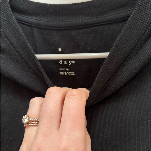 Basic ribbed tee - Picture 2 of 2